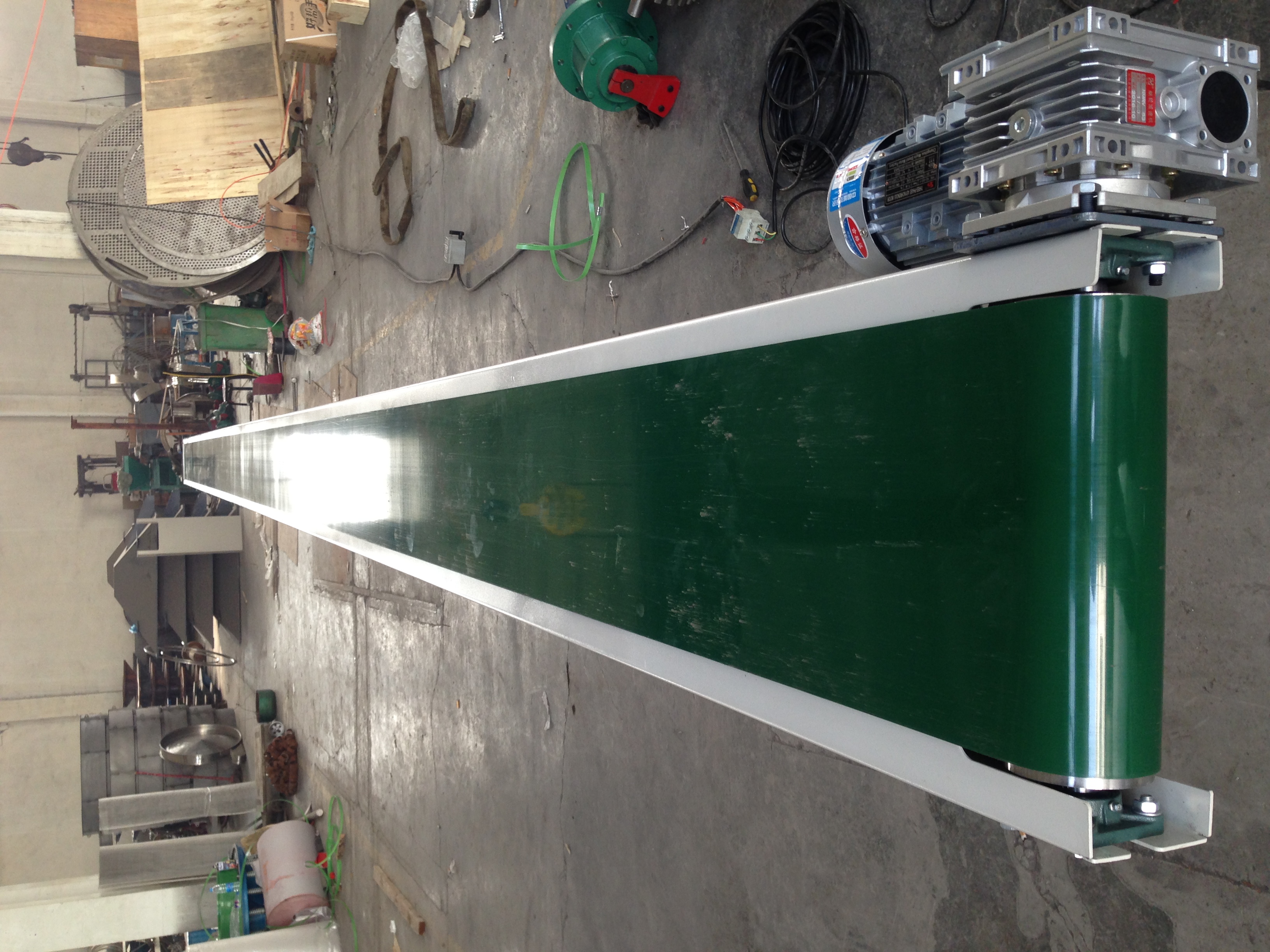 移動皮帶輸送機(jī)安裝時需要注意什么？